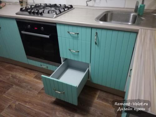 Сборка кухни своими руками. Сборка навесных шкафов 15