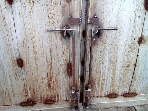 Запоры для ворот и калиток. Преимущества