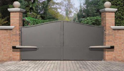 Варианты распашных ворот. Распашные ворота: обзор качественных материалов, современные конструкции и лучшие распашные системы (130 фото)