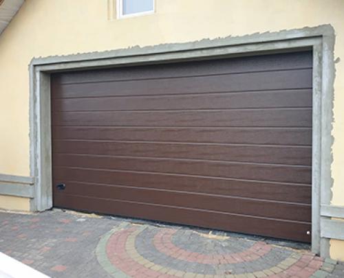 Откатные ворота с калиткой. Как сделать откатные ворота своими руками 05