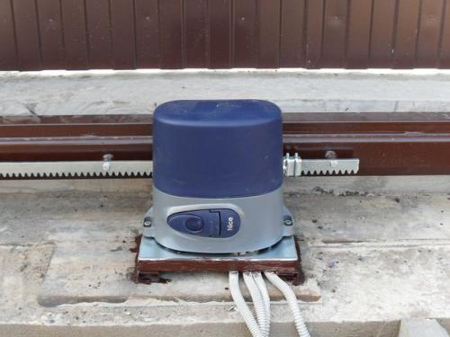 Установка откатных ворот подробная инструкция. Устанавливаем откатные ворота. Закладная, фундамент, столбы. 02