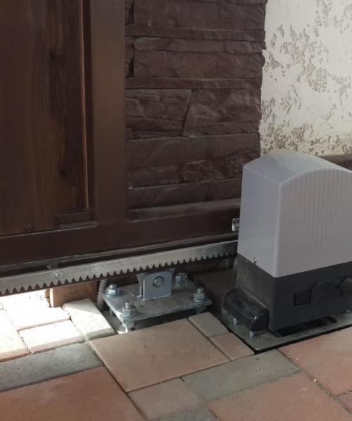 Рейтинг автоматики для откатных ворот. Основные моменты при выборе привода