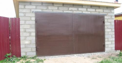 Деревянные гаражные ворота. Распашные ворота популярных моделей