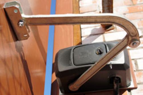 Гараж из металлопрофиля ворота складные. Подъёмно-поворотные 09