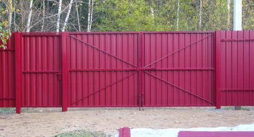 Ворота с калиткой из профнастила своими руками. Ворота из профлиста своими руками. Чертежи, схемы, инструкция