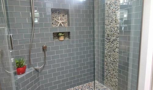 Как сделать душевую кабину своими руками в частном доме. Самодельная душевая кабина в доме – инструкция