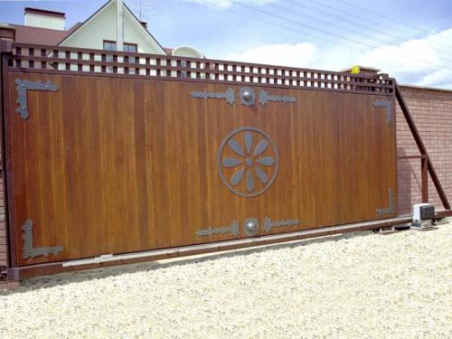 Простые откатные ворота. Откатные ворота своими руками — пошаговые инструкции по изготовлению конструкции механических откатных ворот и на электроприводе + фото