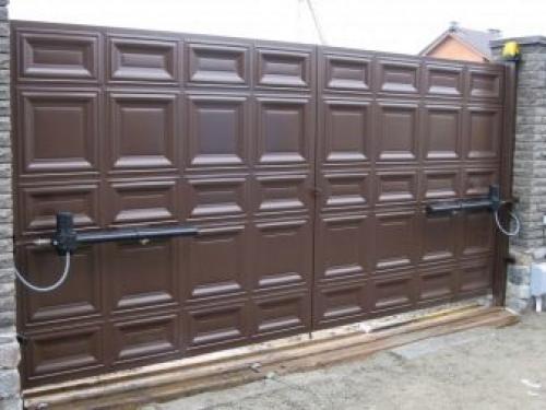 Распашные ворота с электроприводом. Ворота с электроприводом распашные с автоматическим открыванием
