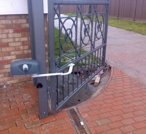 Ворота с калиткой для частного дома своими руками. Ворота своими руками – 120 фото, чертежей и эскизов не сложных современных и классических вариантов ворот