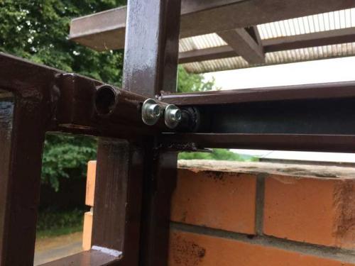 Как сделать ворота в гараже которые открываются вверх. Подъемные ворота своими руками: необходимые материалы для изготовления + поэтапная инструкция по сооружению и установке своими руками