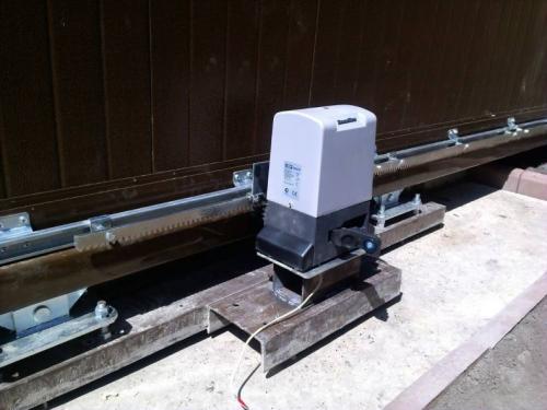 Рейтинг автоматики для откатных ворот. Что такое привод для откатных ворот