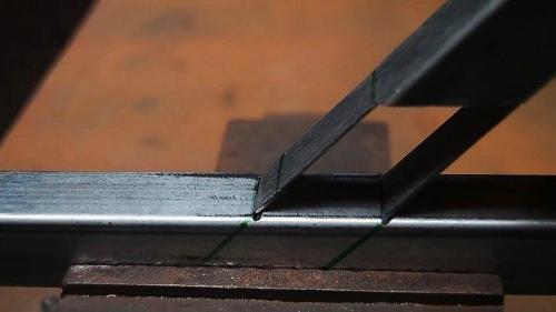 Как соединить профильную трубу без сварки в домашних условиях. 5 способов надежного соединения профильных труб без сварки