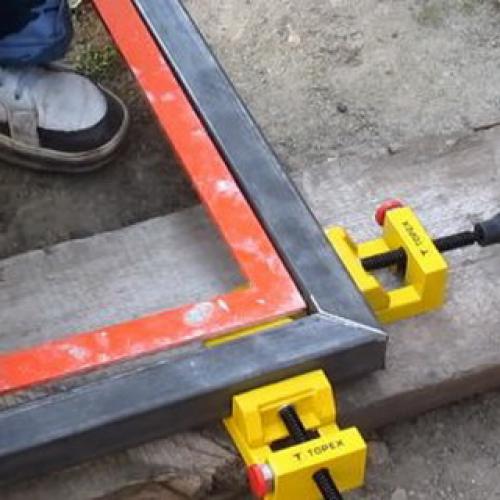 Металлические ворота с калиткой для частного дома. Металл 04