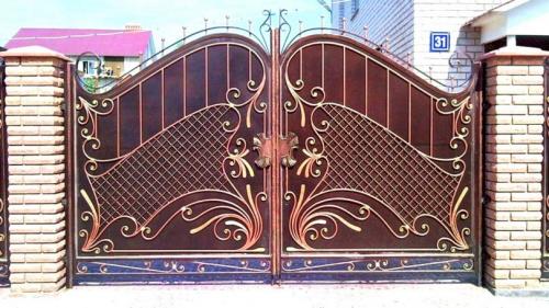 Красивые ворота для частного дома. Красивые распашные ворота — современные и оригинальные варианты на фото и видео в обзоре!