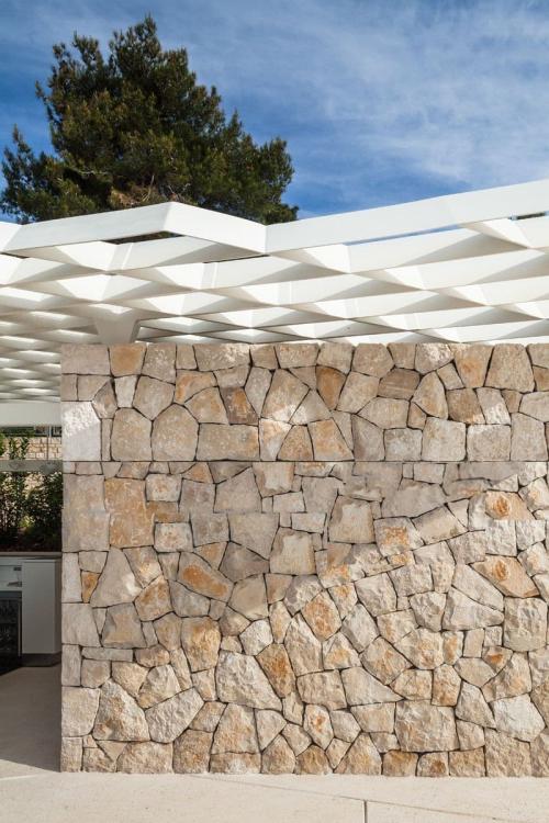 Ворота и забор в частном доме. Красивый забор для частного дома: интересные идеи, современные решения, стильное фото