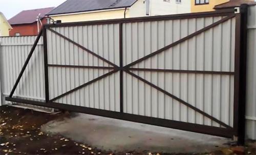 Откатные ворота в частном доме. Общие правила выбора комплектующих и фурнитуры в зависимости от веса ворот 09 Откатные ворота в частном доме. Общие правила выбора комплектующих и фурнитуры в зависимости от веса ворот 09