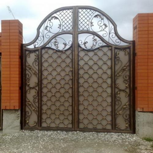 Как самому собрать гаражные ворота с калиткой. Виды конструкций 16 Как самому собрать гаражные ворота с калиткой. Виды конструкций 16