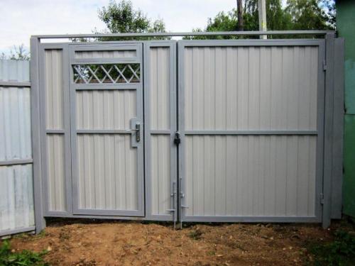 Въездные ворота с калиткой. Как сделать ворота с калиткой своими руками: пошаговая инструкция, чертежи, размеры конструкции, дизайн, монтаж и установка