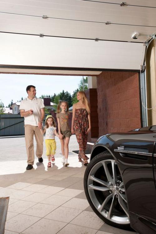 Подъемно секционные ворота. Основные особенности 01