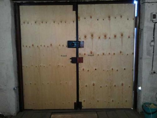 Легкие ворота для гаража своими руками. Ворота в гараж своими руками — подробное описание постройки различных видов гаражных ворот (120 фото)