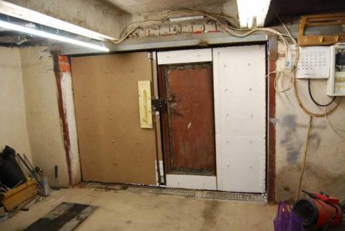 Ворота в гараж своими руками — подробное описание постройки различных видов гаражных ворот (120 фото)