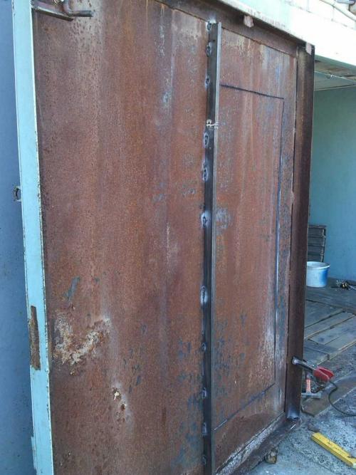 Ворота в гараж своими руками — подробное описание постройки различных видов гаражных ворот (120 фото)