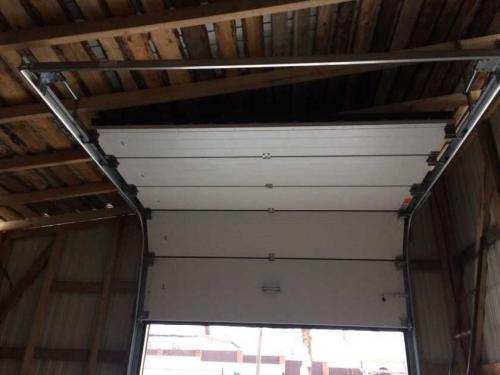 Подъемные ворота на гараж. Подъемные ворота своими руками: необходимые материалы для изготовления + поэтапная инструкция по сооружению и установке своими руками