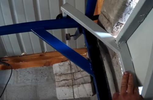 Направляющая для секционных ворот своими руками. Подъемные ворота для гаража своими руками