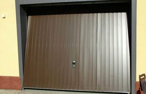 Деревянные ворота в гараж. Конструкция 15