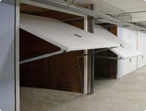 Подъемно секционные ворота для автосервиса. Гаражные подъемные ворота 01