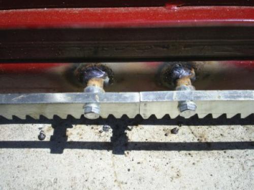 Установка зубчатой рейки на откатные ворота. Рейка зубчатая для откатных ворот