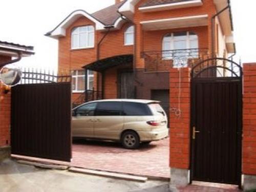 Конструктивные особенности откатных ворот. Ворота откатные своими руками (57 фото): виды, особенности устройства и монтажа 04 Конструктивные особенности откатных ворот. Ворота откатные своими руками (57 фото): виды, особенности устройства и монтажа 04