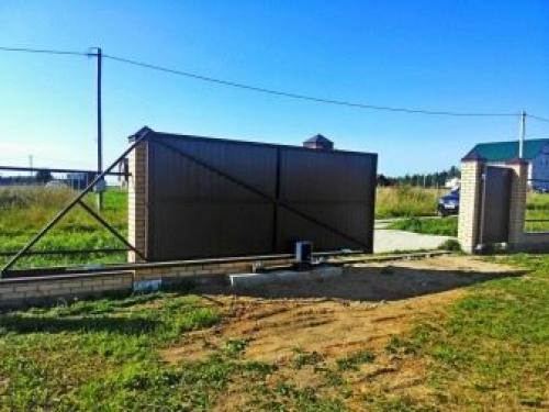 Что такое откатные ворота. Откатные ворота: важные лайфхаки 14 Что такое откатные ворота. Откатные ворота: важные лайфхаки 14