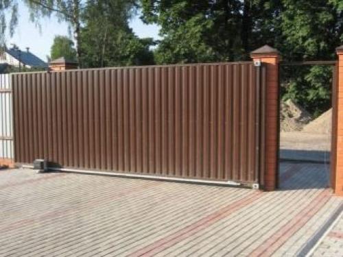 Что такое откатные ворота. Откатные ворота: важные лайфхаки 04 Что такое откатные ворота. Откатные ворота: важные лайфхаки 04