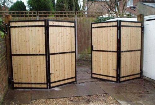 Поворотно-складные ворота. Складные ворота-гармошка своими руками