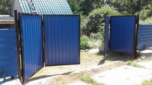 Поворотно-складные ворота. Складные ворота-гармошка своими руками