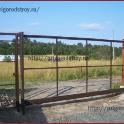 Откатные ворота со встроенной калиткой. Схема откатных ворот с калиткой 01